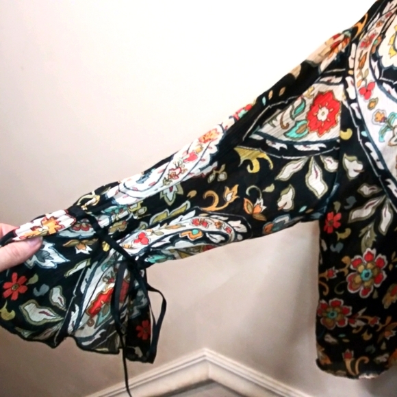 Zara Black, Rust, Ivory & Turquoise Boho Paisley Floral Cropped Gauzy Blouse - Picture 6 of 12
